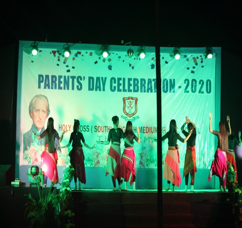 The Parents Day of 2020, Students showing their love for all the Parents by Dancing