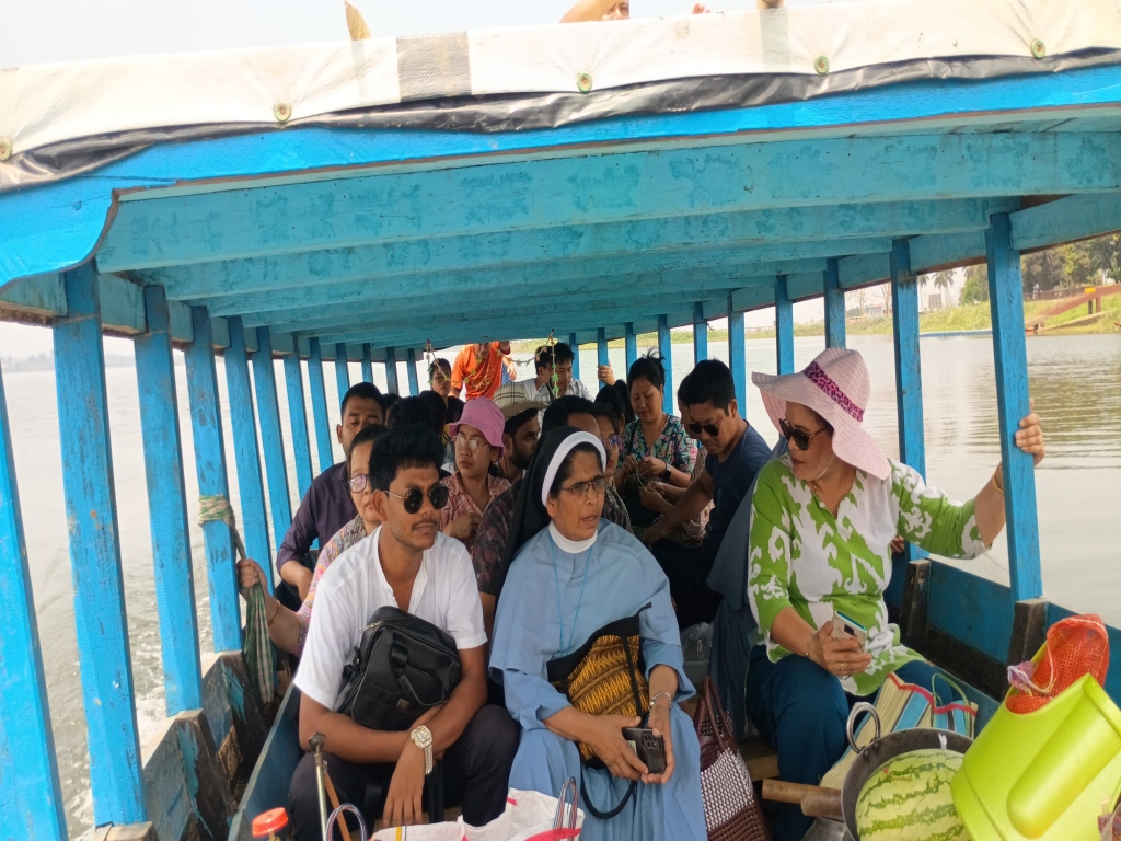 Refreshing Moments at Dumboor Lake